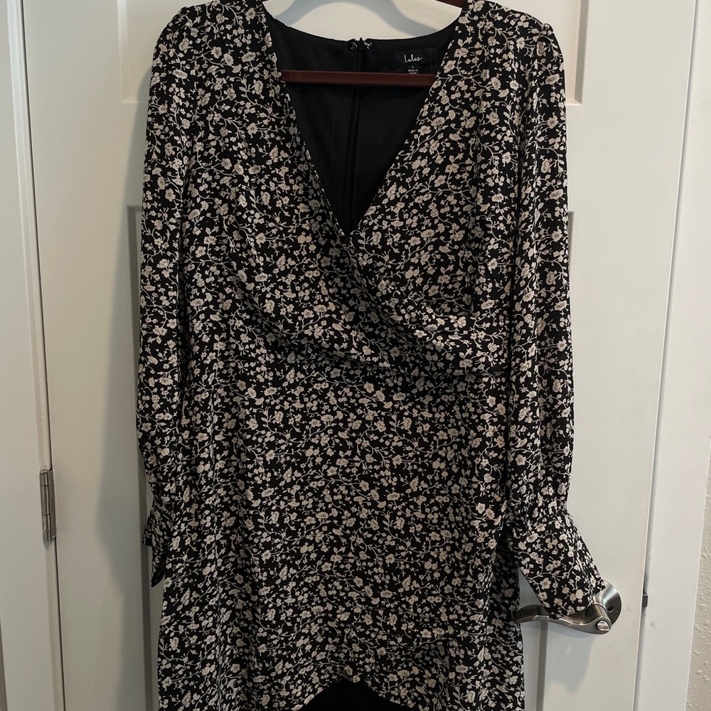 Lulus Faux style Wrap dress